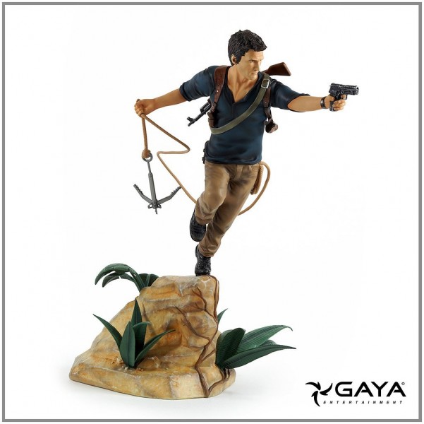 Figuuri: Uncharted - Nathan Drake (30cm)  - Figuuri - Puolenkuun  Pelit pelikauppa