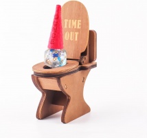 Byhoo: Dice Dunce Chair