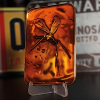 Jurassic Park: Ingot Mosquito In Amber (Limited Edition)