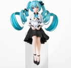 Figu: Hatsune Miku X Cinnamoroll - Chokonose Osumashi Ver. (14cm)